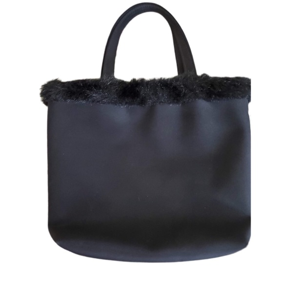 Lancome Handbags - Cute lil Lancôme Clutch